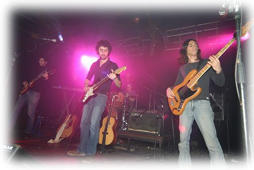 להקת אגרול, בארבי תל אביב, ארבעה בפברואר, 2006; צילום באדיבות יובל אראל